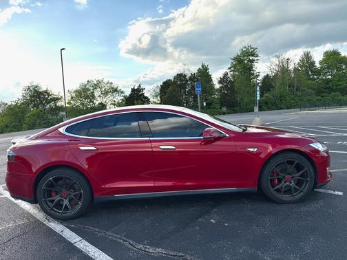 Red 2014 Tesla Model S 60