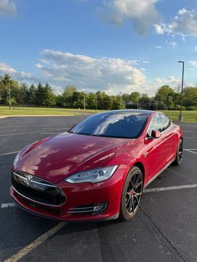 Red 2014 Tesla Model S 60