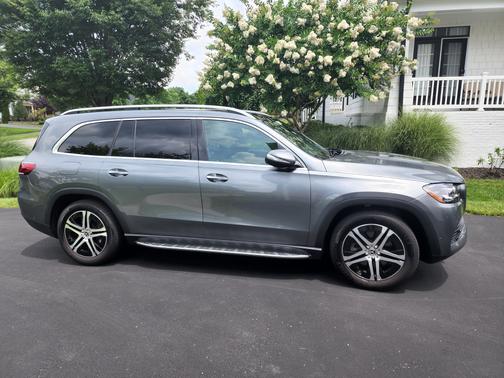 Photo 3 of 24 of 2020 Mercedes-Benz GLS 450 Base 4MATIC
