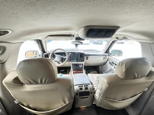 Black 2002 Cadillac Escalade Base