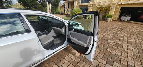 2016 Hyundai SONATA Hybrid Limited