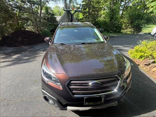 Brown 2017 Subaru Outback 2.5i Touring