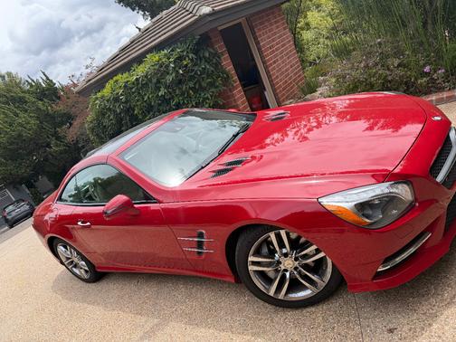 Red 2015 Mercedes-Benz SL-Class SL 400