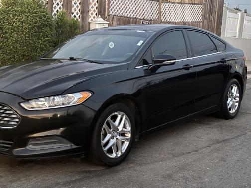 2013 Ford Fusion SE
