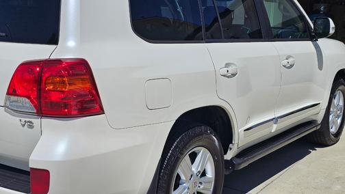 White 2013 Toyota Land Cruiser Base