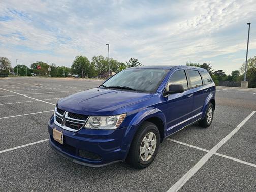 Blue 2012 Dodge Journey SE