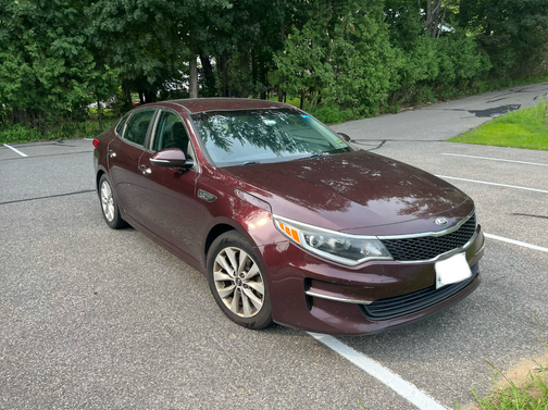 Red 2016 Kia Optima LX