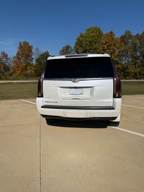 2016 Cadillac Escalade Premium
