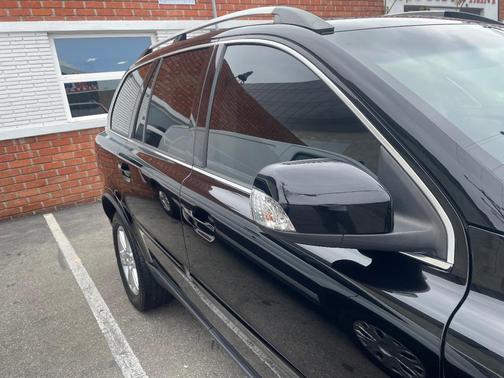 Black 2012 Volvo XC90 3.2