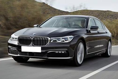 2019 BMW 740 i