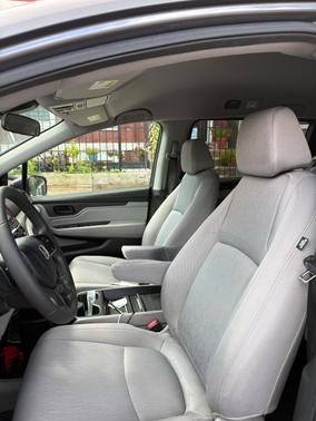 Gray 2019 Honda Odyssey EX