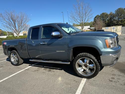Green 2011 GMC Sierra 1500 SLE