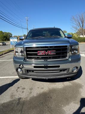 Green 2011 GMC Sierra 1500 SLE
