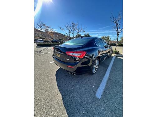 2016 Maserati Ghibli Base