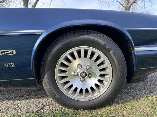 1995 Jaguar XJS 6.0L Cabriolet