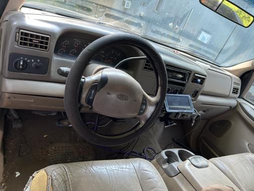 2001 Ford F-350 Lariat Crew Cab Super Duty DRW