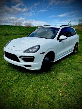 2013 Porsche Cayenne GTS