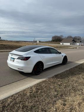 2020 Tesla Model 3 Performance