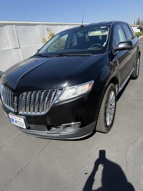 2012 Lincoln MKX Base
