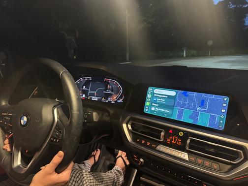 White 2022 BMW 330 i