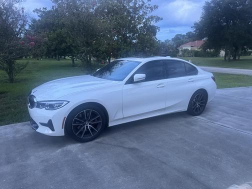 White 2022 BMW 330 i