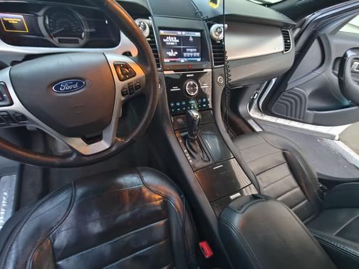 White 2013 Ford Taurus SHO