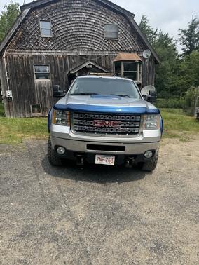 Silver 2013 GMC Sierra 2500 SLE