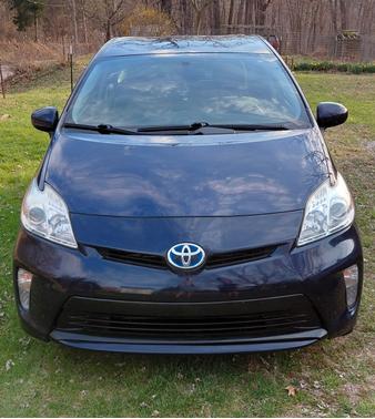 Blue 2014 Toyota Prius Three