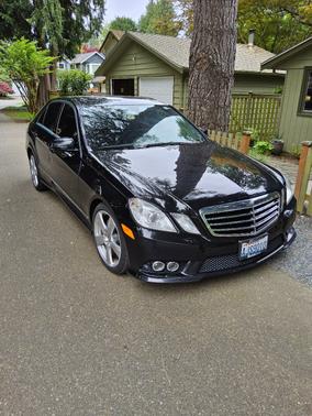 Black 2010 Mercedes-Benz E-Class E 350 4MATIC