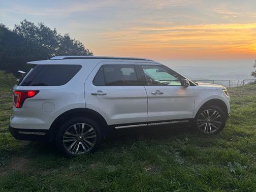 2019 Ford Explorer Platinum