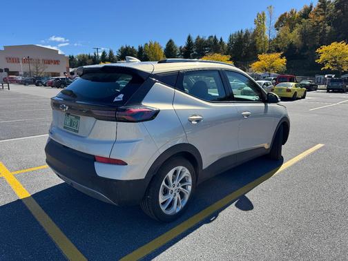 Silver 2023 Chevrolet Bolt EUV LT