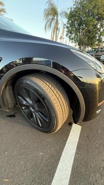 Black 2024 Tesla Model Y Long Range