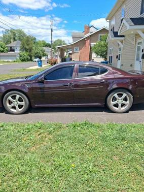 Red 2007 Pontiac Grand Prix GXP