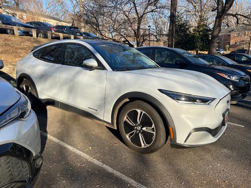 2021 Ford Mustang Mach-E Select