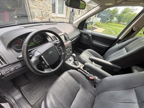 2012 Land Rover LR2 Base