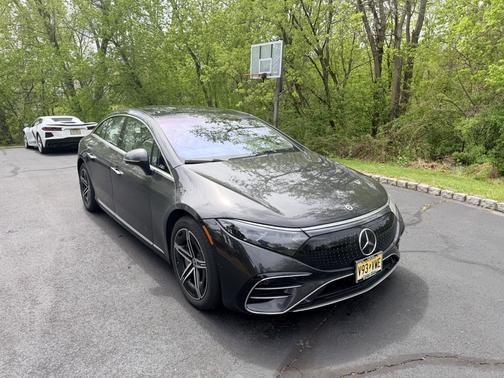 Black 2024 Mercedes-Benz EQS 450 4MATIC