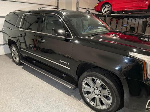 Black 2017 GMC Yukon XL Denali