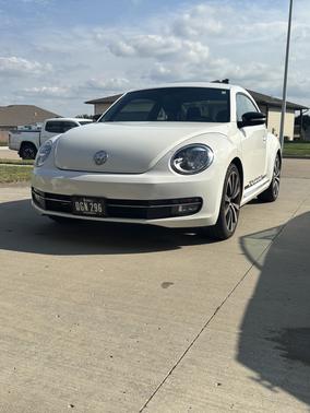 White 2012 Volkswagen Beetle 2.0T Turbo