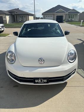 White 2012 Volkswagen Beetle 2.0T Turbo
