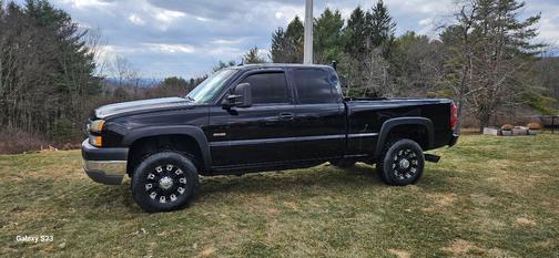 2005 Chevrolet Silverado 2500 LT H/D Extended Cab