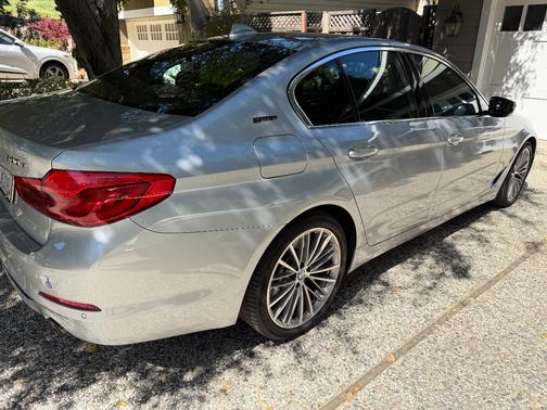 Silver 2019 BMW 530e iPerformance