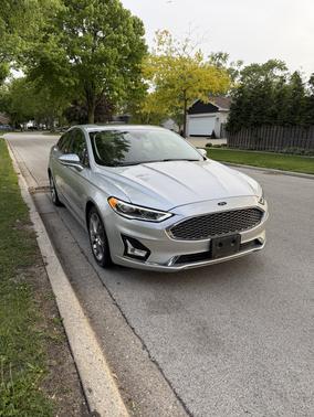 Silver 2019 Ford Fusion Hybrid Titanium