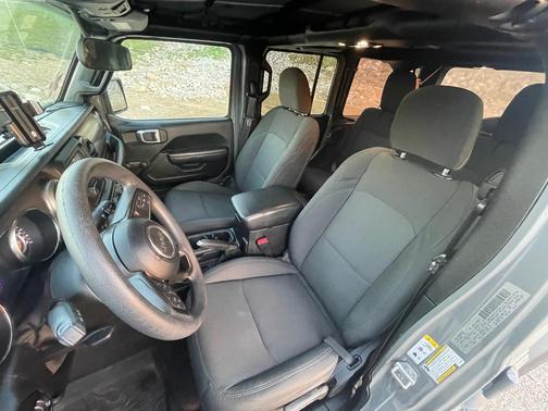 Gray 2020 Jeep Wrangler Unlimited Sport
