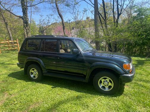 Green 1994 Toyota Land Cruiser Base
