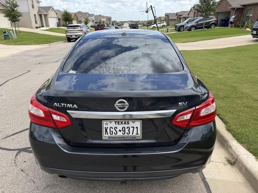Blue 2017 Nissan Altima 2.5 SV