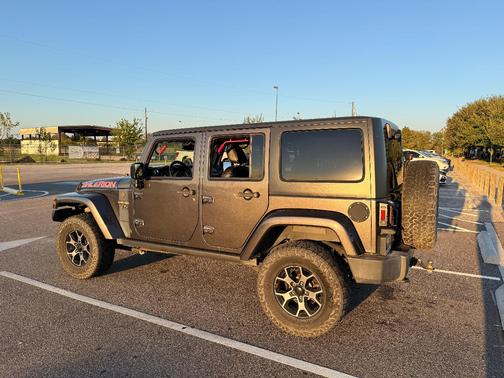 Gray 2017 Jeep Wrangler Unlimited Sport