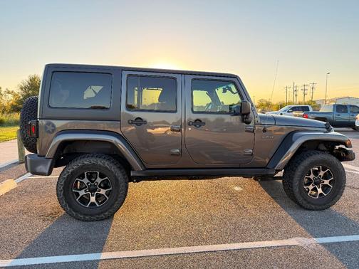 Gray 2017 Jeep Wrangler Unlimited Sport
