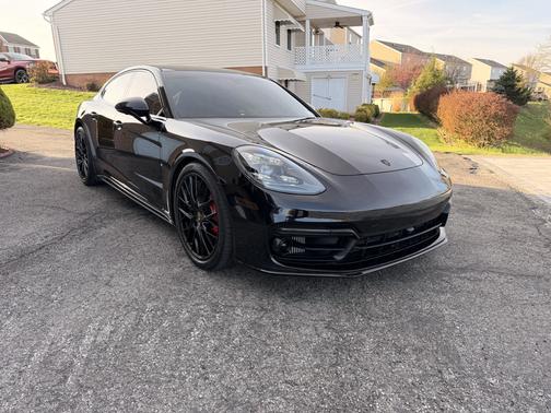 Black 2017 Porsche Panamera Panamera Turbo
