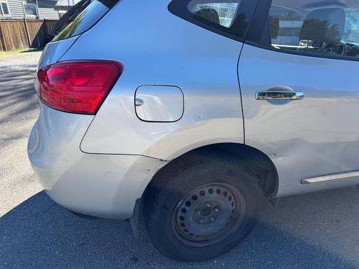 Gray 2013 Nissan Rogue S
