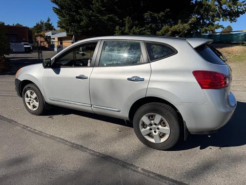 Gray 2013 Nissan Rogue S